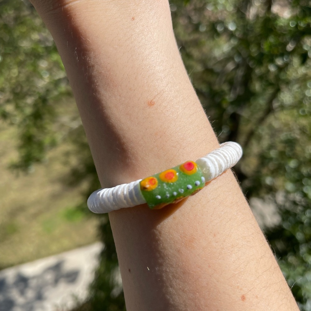 Handmade African Beads bracelet with seashell white beads